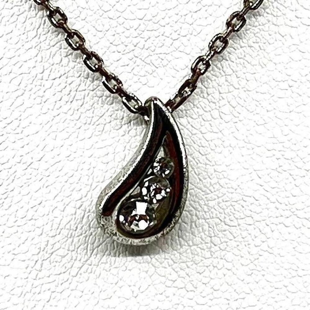 Vintage y2k silver tone teardrop